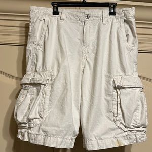 ✨American Eagle Cargo Shorts✨